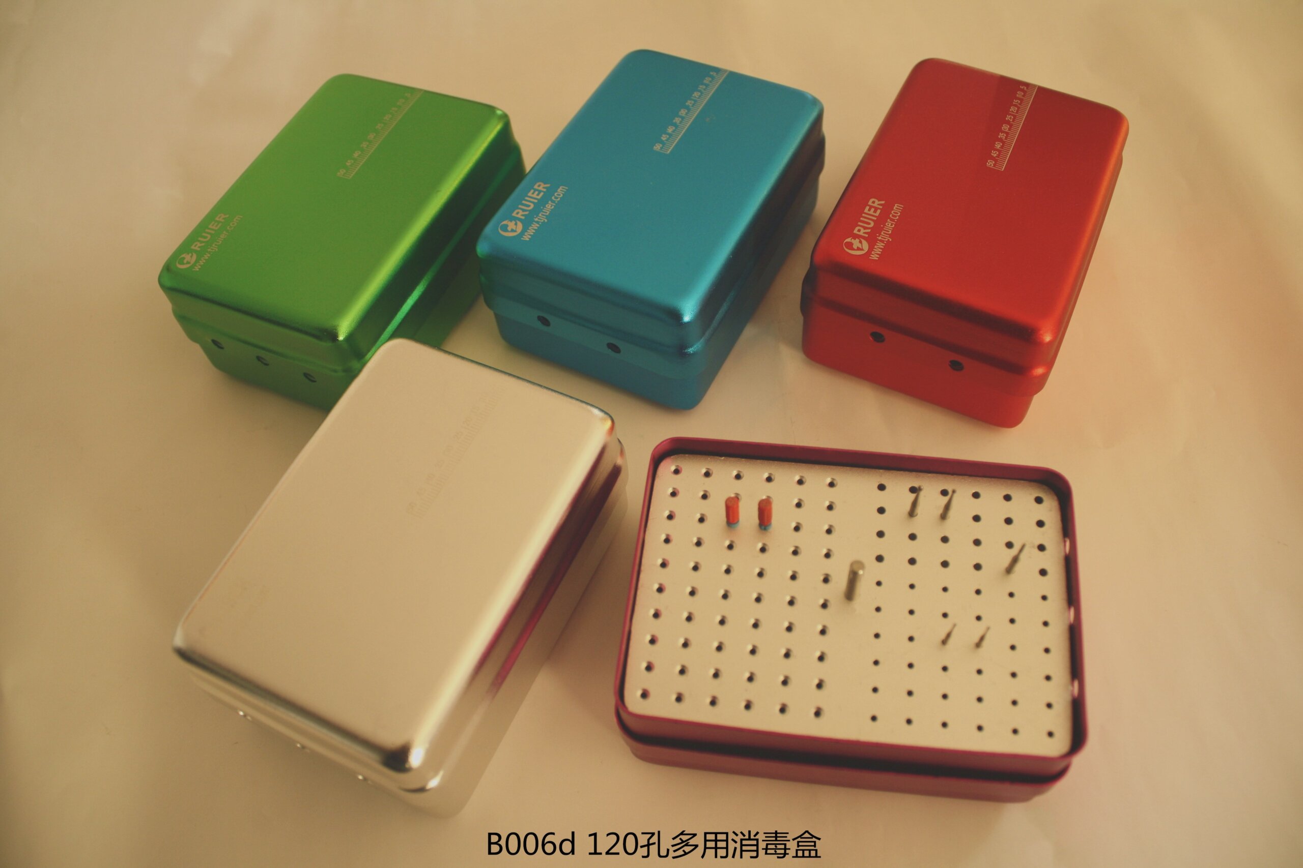 120 hole disinfection box